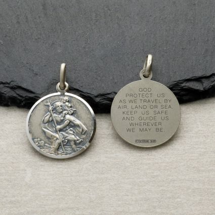 Antique Finish Sterling Silver 20mm St Christopher Pendant With engraved Travellers Prayer to the back